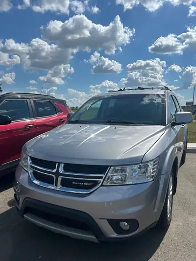 2017 Journey SXT FWD. This is a 7 passenger SUV. No accident history on the carfax. This is also a O...