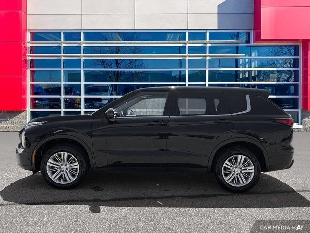 2024 Mitsubishi Outlander ES | Heated Seats | Apple Carplay in Cars & Trucks in Guelph - Image 2