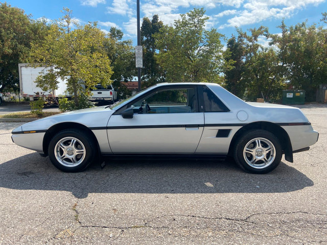 1985 Pontiac Fiero in Cars & Trucks in City of Toronto - Image 2