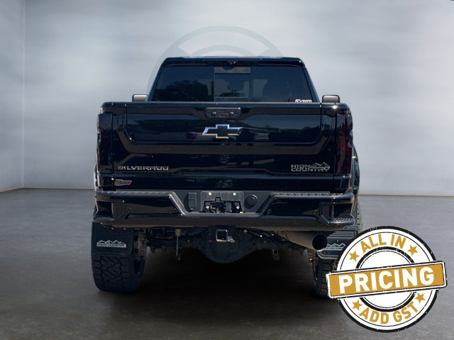 2024 Chevrolet Silverado 3500HD in Cars & Trucks in Medicine Hat - Image 4