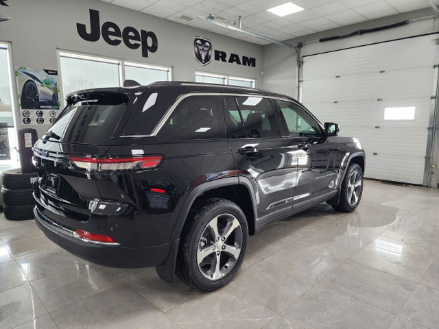 2023 Jeep Grand Cherokee 4xe 4XE dans Autos et camions  à Ville de Régina - Image 4