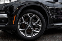 VEHICLE FEATURES: Forward collision warning with automatic emergency braking, Blindspot Monitoring,... (image 4)