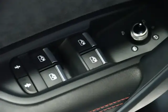 2020 Audi SQ5 Progressiv / Black optics / Carbon / Int. Rouge/ C in Cars & Trucks in Longueuil / South Shore - Image 14