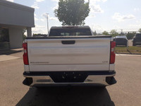 Only 28,362 Miles! This Chevrolet Silverado 1500 delivers a Gas V8 5.3L/325 engine powering this Aut... (image 3)