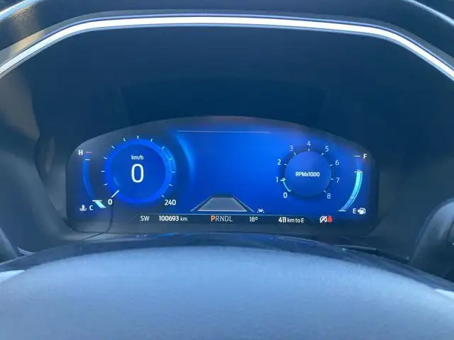 2021 Ford Escape Titanium in Cars & Trucks in Hamilton - Image 23