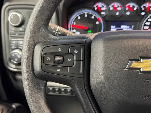 2024 Chevrolet Silverado 2500HD Custom- Blacked Out - Power Seat in Cars & Trucks in Barrie - Image 29