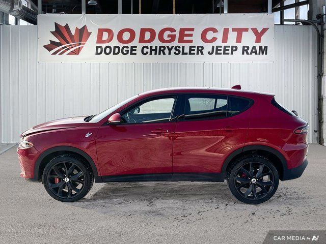 2023 Dodge Hornet GT AWD | Traffic sign recognition in Cars & Trucks in Saskatoon - Image 2