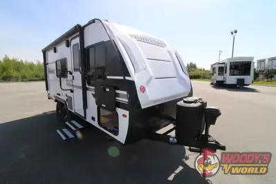 MVSA #40458 ALL TYPES OF CREDIT ACCEPTED Specifications and Features: Length (ft): 21'11 Width (ft):...