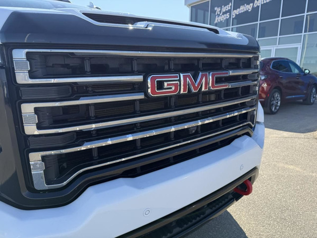 2020 GMC Sierra 2500 AT4 in Cars & Trucks in Prince Albert - Image 2