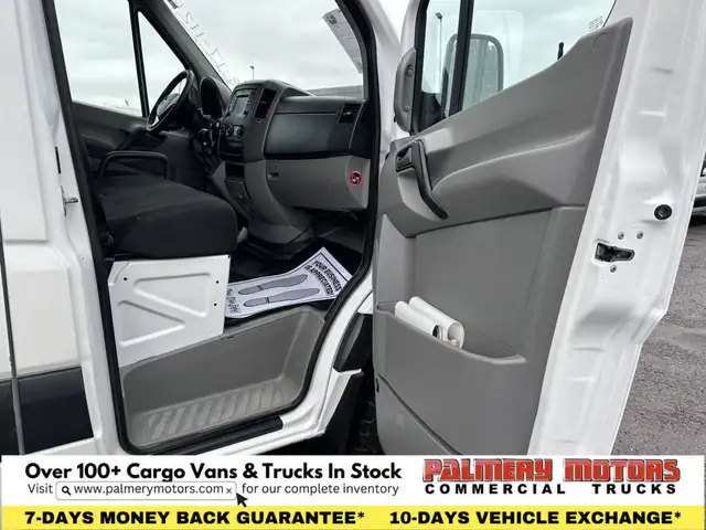 2017 Mercedes-Benz Sprinter 2500 144" HIGH ROOF 4X4 +LOW RANGE dans Autos et camions dans Région de Mississauga/Peel - Image 25