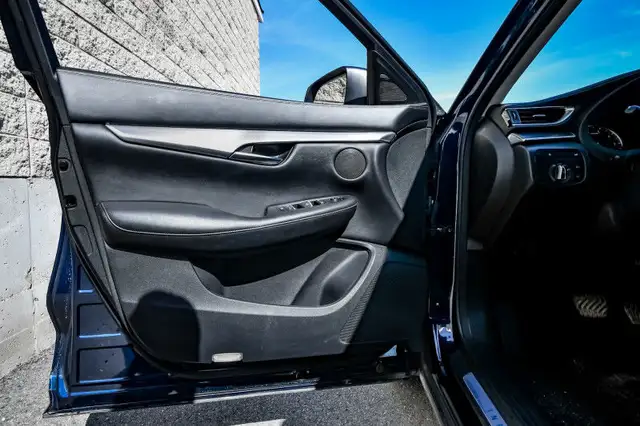 2020 INFINITI QX50 PURE AWD - Sunroof - Heated Seats in Cars & Trucks in Ottawa - Image 11