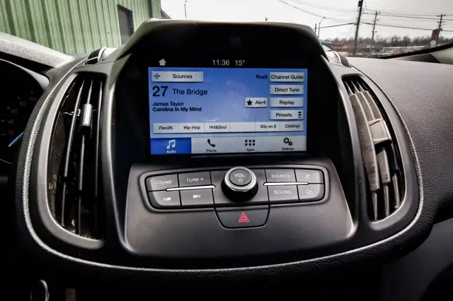 2019 Ford Escape SE FWD • HEATED SEATS • CP/AA • REMOTE START in Cars & Trucks in Ottawa - Image 23