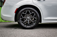 This 2023 Chrysler 300 is for sale today. This sedan has 77,381 kms. It's blue/white in colour . It... (image 5)