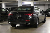 This Mercedes-Benz C-Class has a powerful Intercooled Turbo Gas/Electric I-4 2.0 L/122 engine poweri... (image 9)