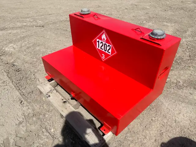 Aprox 430L L shaped slip tidy fuel tank fits shortbox in Heavy Equipment in St. Albert - Image 2