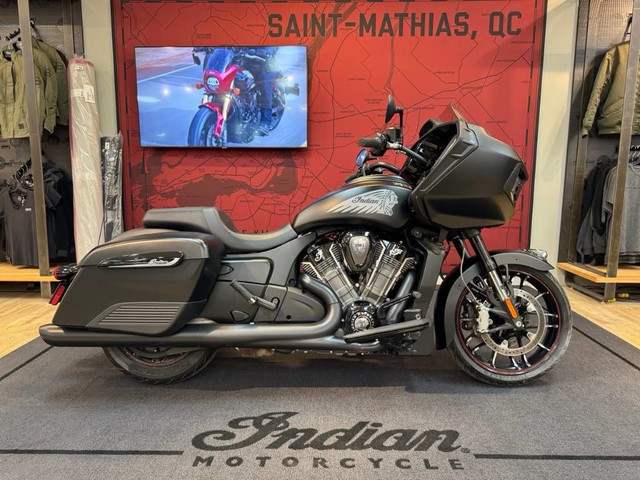 2021 INDIAN CHALANGER DARK HORSE in Street, Cruisers & Choppers in Longueuil / South Shore