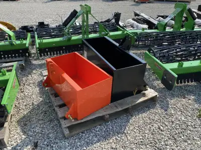 Walco WEIGHT BOX IN STOCK CAT 1 WEIGHT BOX 30X16X16 $589 CAT 2 WEIGHT BOX 40X16X16 $835 #781 Accepte...