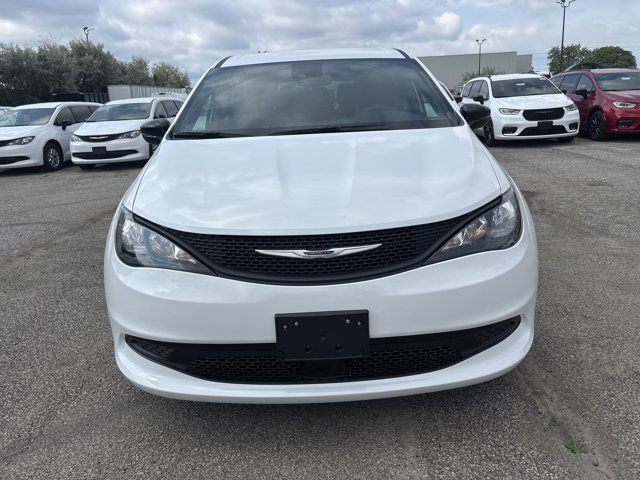 2025 Chrysler Grand Caravan SXT in Cars & Trucks in Mississauga / Peel Region - Image 2