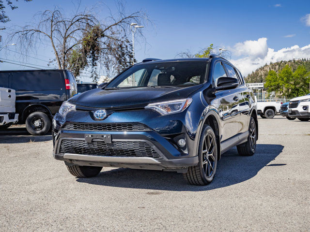 2017 Toyota RAV4 Hybrid SE 4WD in Cars & Trucks in Kelowna - Image 4