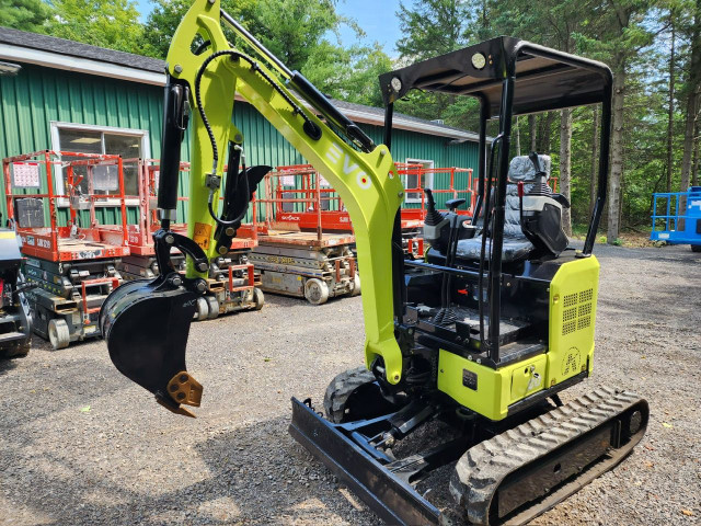 2 Ton Electric Mini Excavator - Zero Emission in Heavy Equipment in Hamilton