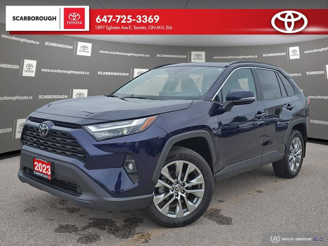 2023 Toyota RAV4 XLE Premium AWD | Leather | Sunroof | Alloys dans Autos et camions  à Ville de Toronto