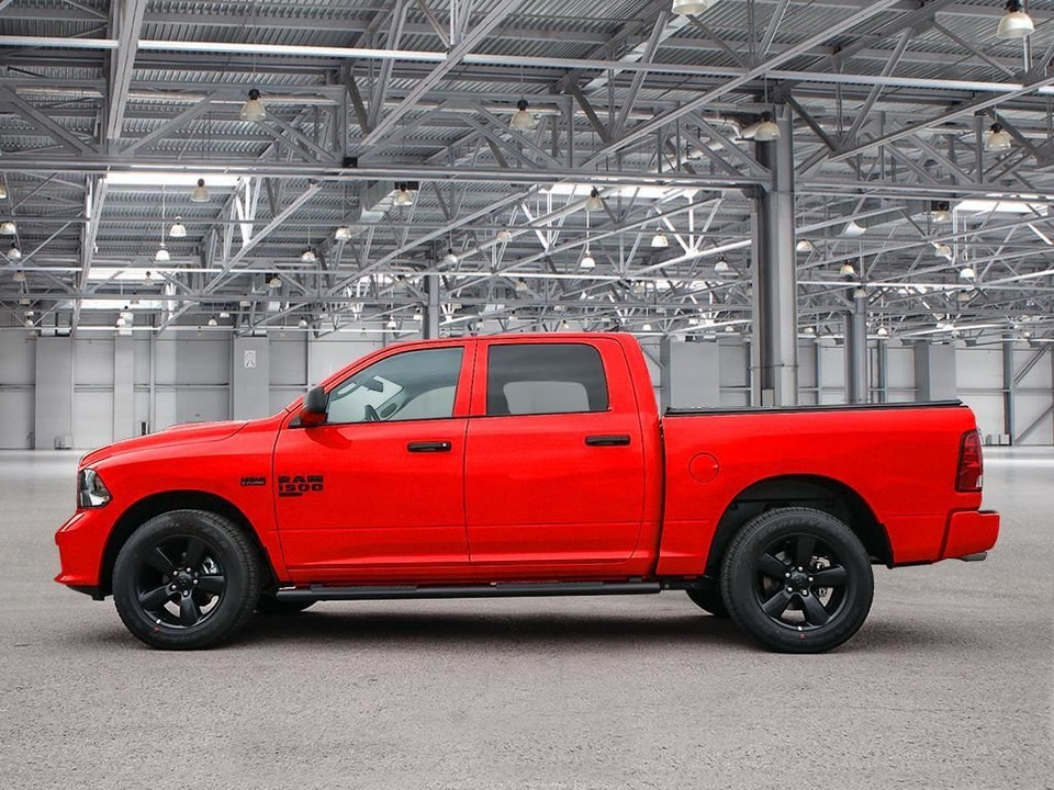 2022 Ram 1500 Classic NIGHT EDITION