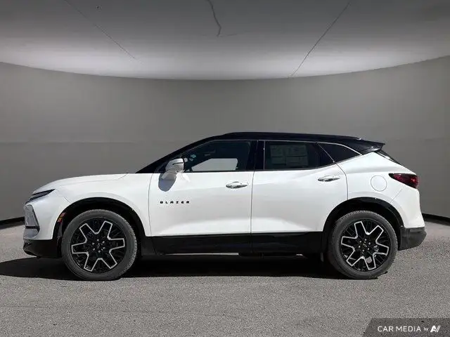 2025 Chevrolet Blazer RS | Apple Carplay | in Cars & Trucks in Saskatoon - Image 3
