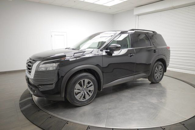 2024 Nissan Pathfinder SV in Cars & Trucks in Calgary - Image 4