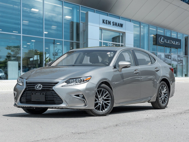 2017 Lexus ES 350 in Cars & Trucks in City of Toronto - Image 2