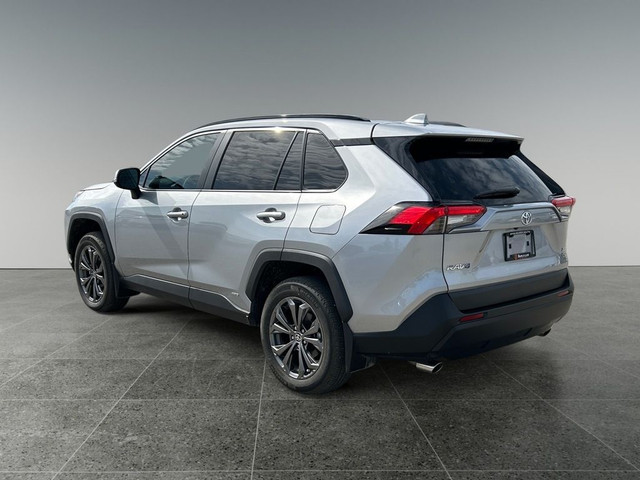 2025 Toyota RAV4 Hybrid XLE / Bluetooth / Back Up Ca / Heated Se in Cars & Trucks in Calgary - Image 4