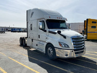 2019 Freightliner T12664ST