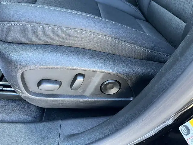 2025 Chevrolet Equinox LT Leather|Heated Seats|Heated Steering in Cars & Trucks in Red Deer - Image 10