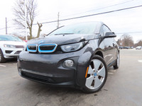 100% CANADIAN VEHICLE Visit Our Website @ EliteLuxuryMotors.ca Please note that 30% of our inventory... (image 3)