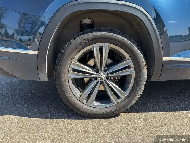 2019 Volkswagen Atlas Execline Premium Comfort, 7 Seats in Cars & Trucks in Medicine Hat - Image 9