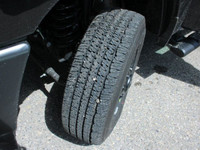 4x4, 6.7L Cummins HO Turbo Diesel, 8-Spd TorqueFlite HD, Navigation, 12 Inch Touchscreen, Apple CarP... (image 1)