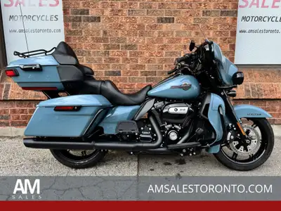 LIKE NEW Blacked out 2024 Ultra Limited with only 9,000 KM, under factory warranty until March 30, 2...