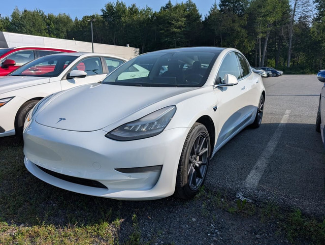 Tesla Model 3 2020 Propulsion Écran 15" Sièges Chauffants Caméra in Cars & Trucks in Trois-Rivières