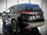Comes equipped with: Power Mirrors, Halogen Headlamps, Courtesy lights, LED Headlights, LED Daytime... (image 7)