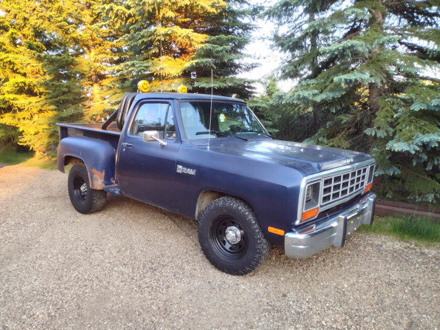 1987 Dodge D150 Stepside in Cars & Trucks in Edmonton - Image 2
