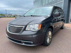 2016 Chrysler Town & Country Touring w-Leather HEATED SEATS CRUISE CONTROL