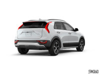 Sunroof, Wireless Phone Charger, Uvo, Push Button Start, Blind Spot Detection, Satellite Radio, Clot... (image 1)