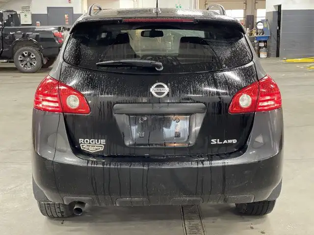 2013 Nissan Rogue SL | Leather | Backup Camera | Heated Seats in Cars & Trucks in Calgary - Image 4