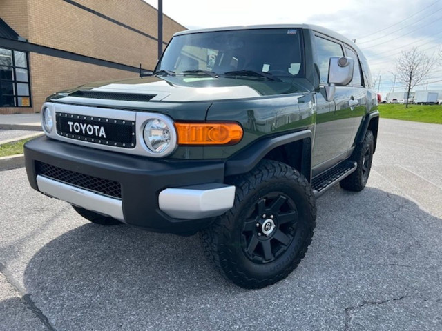  2014 Toyota FJ Cruiser 4WD V6 Automatic Certified Service Recor dans Autos et camions  à Région de Mississauga/Peel - Image 3