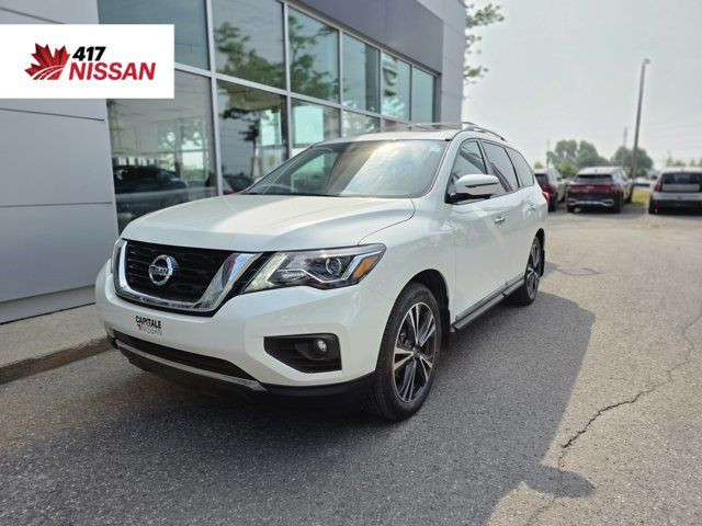 2020 Nissan Pathfinder Platinum in Cars & Trucks in Ottawa