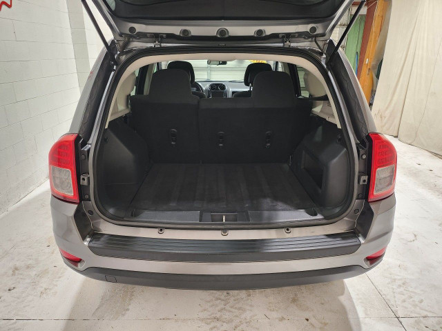 2012 Jeep Compass in Cars & Trucks in Windsor Region - Image 4