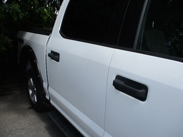 2017 Ford F-150 XLT CREWCAB 4X4 V6 FINANCEMENT MAISON DISPONIBLE in Cars & Trucks in Laval / North Shore - Image 3