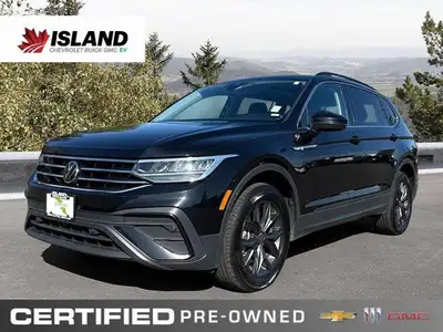 Experience the versatility and sophistication of this 2024 Volkswagen Tiguan Comfortline, boasting a...