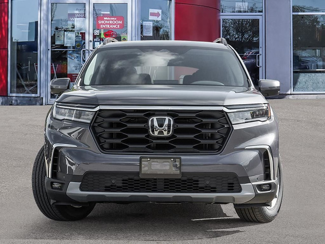 2025 Honda Pilot TOURING in Cars & Trucks in City of Toronto - Image 2