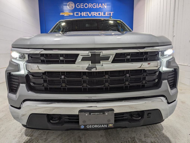 2024 Chevrolet Silverado 1500 LT in Cars & Trucks in Barrie - Image 3