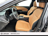 LUXURY Engine: LIGHT/MEDIUM DUTY L/100Km City: 11.2 L/100Km Hwy: 8.4 Safety Equipment Electronic Sta... (image 8)